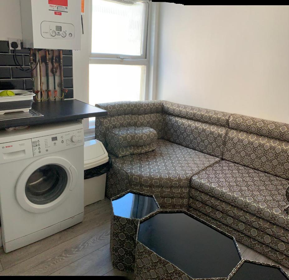 Beautiful Hoe Street First Floor One Bedroom Apartment B Walthamstow London Exteriör bild