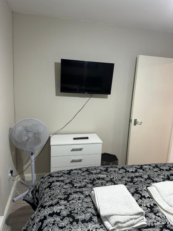 Beautiful Hoe Street First Floor One Bedroom Apartment B Walthamstow London Exteriör bild